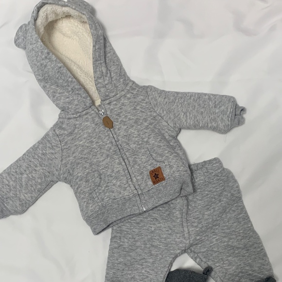 Bundle Up Baby! 0-6 Month Warm Clothes Bundle for Baby - Picture 1 of 3